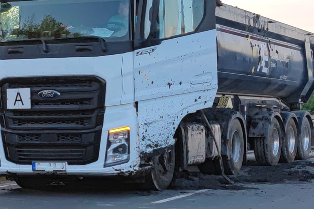 Schlammlawine und Vollsperrung S289