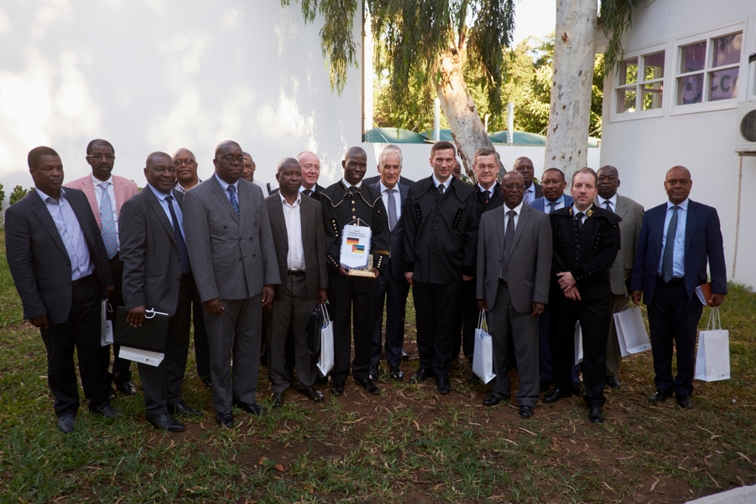 Besuch von Martin Dulig, Wirtschaftsminister und Oberster Bergmann des Freistaates Sachsen, in Mosambik (2017).