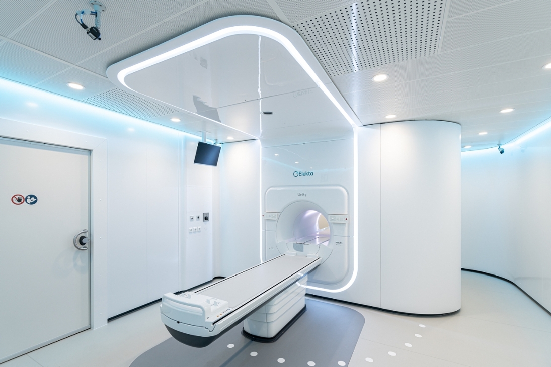 Ein Magnetresonanz-Linearbeschleuniger (MR-LINAC) wurde heute am Nationalen Zentrum für Strahlenforschung in der Onkologie OncoRay in Dresden offiziell eingeweiht.