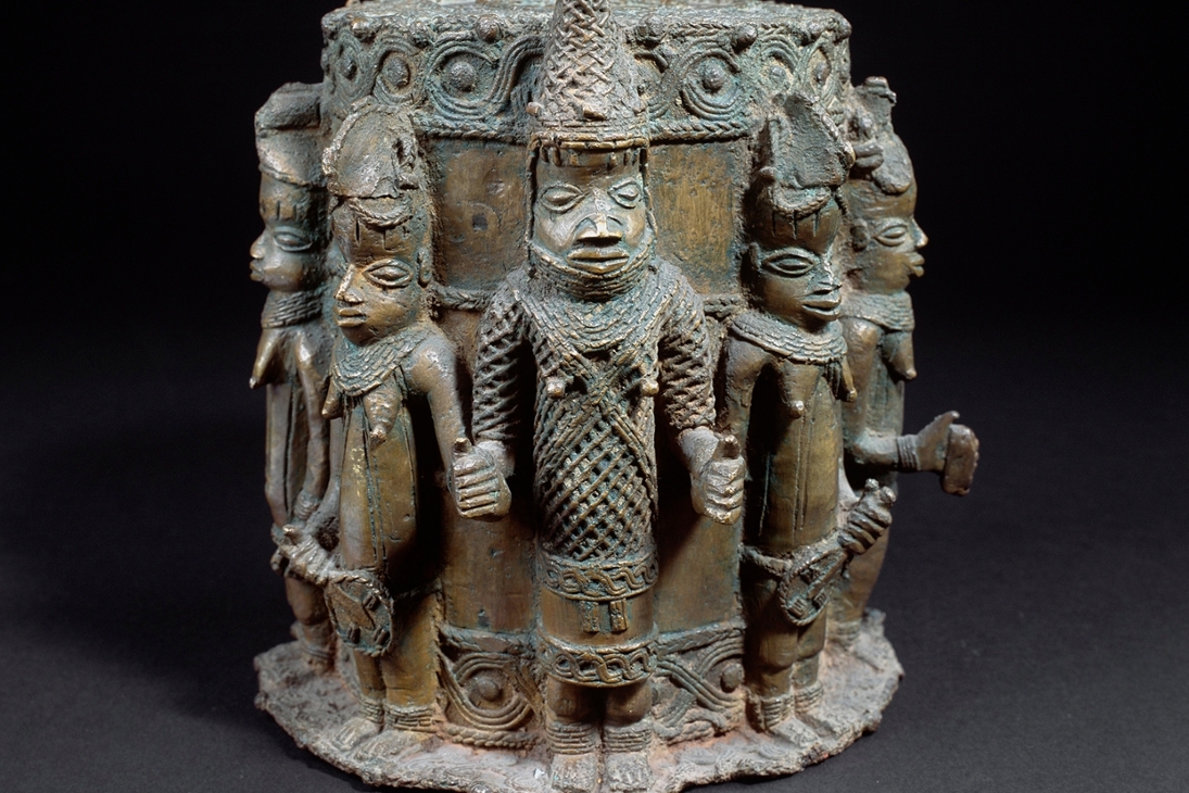 Altar der Hand (ikegobo) - Königreich Benin Staatliche Kunstsammlungen Dresden, Foto: Eva Winkler)  