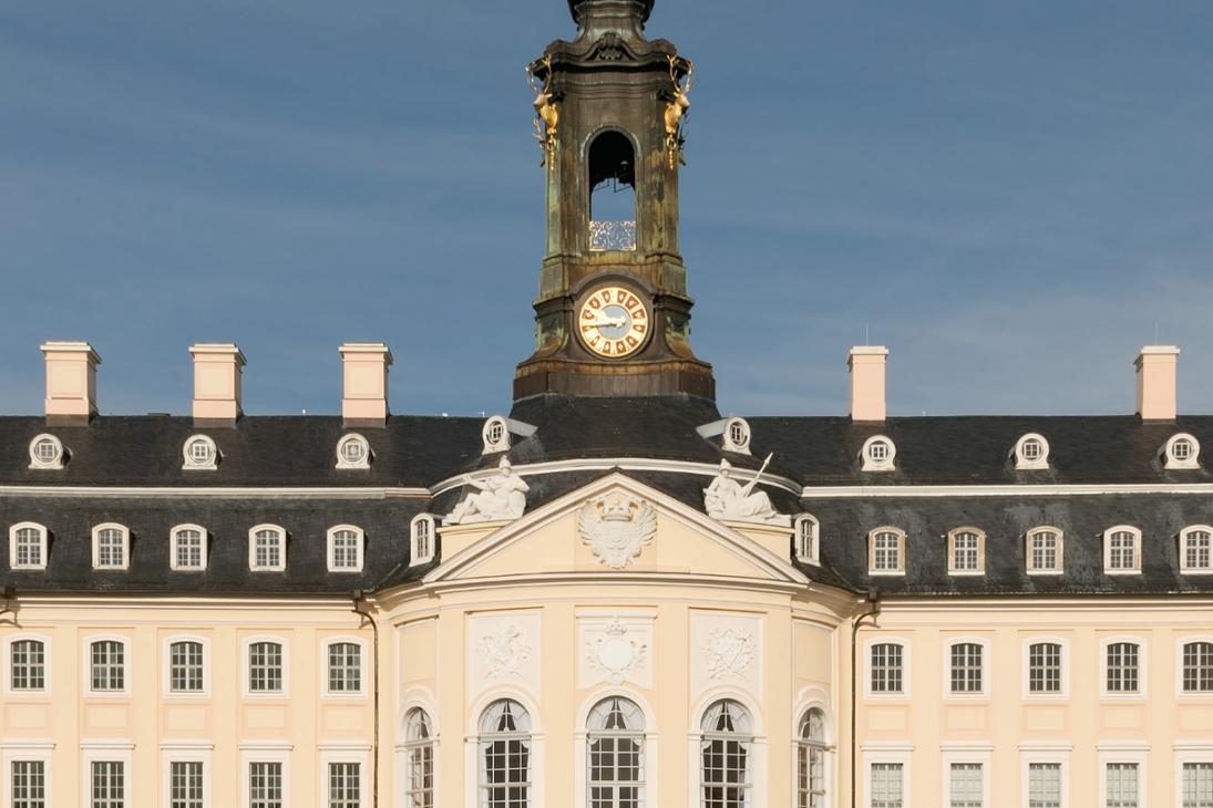 Umschlagbild Band I Essays des Arbeitsheftes 30 des Landesamtes für Denkmalpflege Sachsen "Schloss Hubertusburg"