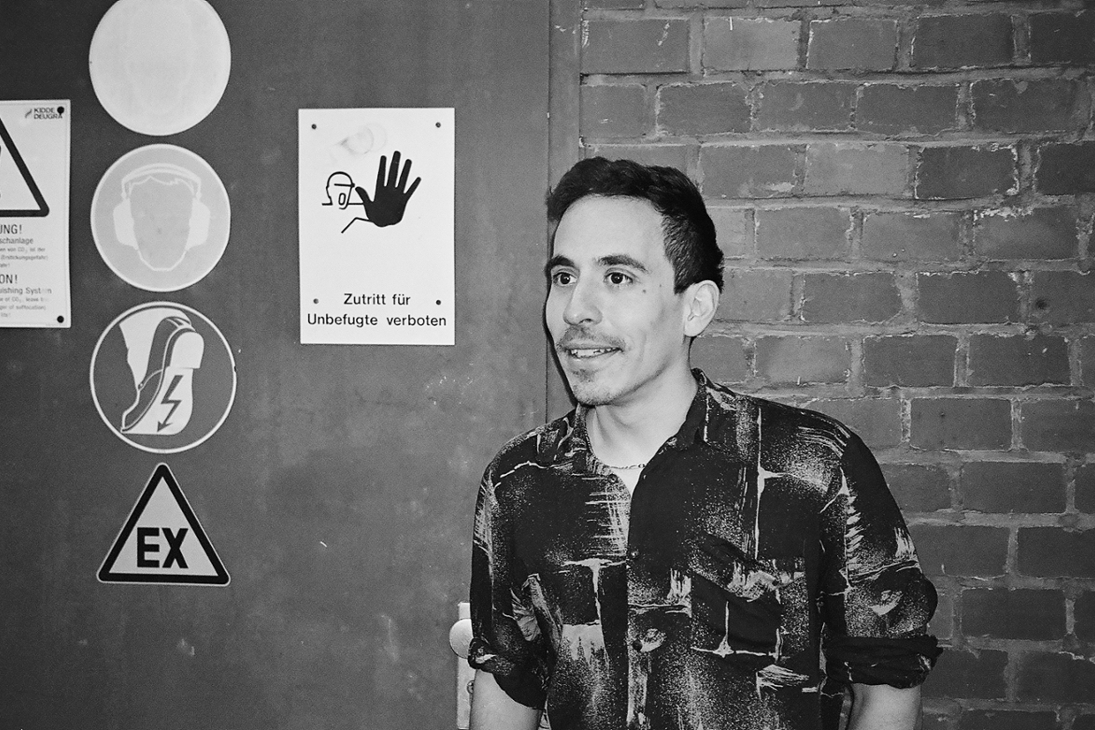 Raulito Wolf, Lotenheim Kollektiv Berlin, ist auf den wichtigsten Festivals für elektronische Musik anzutreffen.