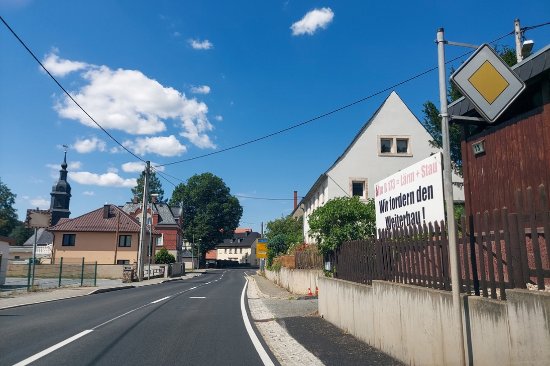 Die &quot;alte B 173&quot; verläuft derzeit mitten durch das Stadtgebiet von Flöha.
