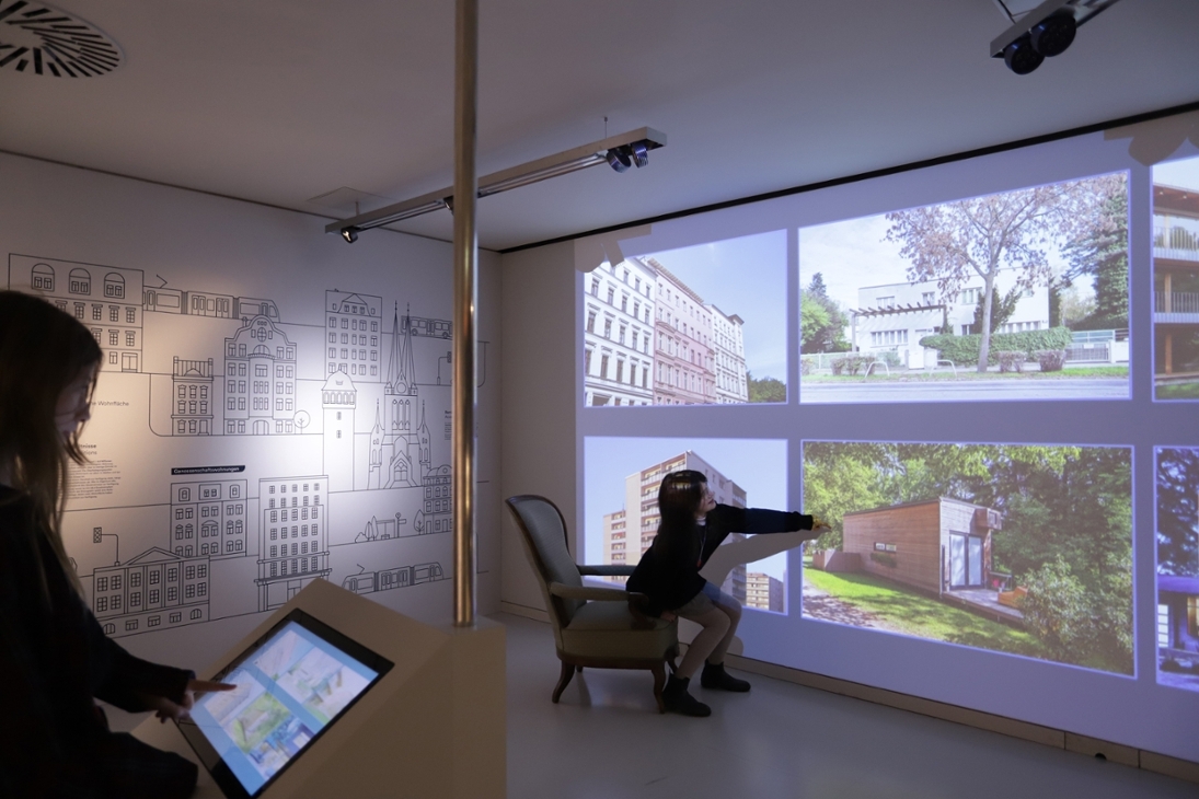 Das fragt die Sonderausstellung &quot;Home Sweet Home. Archäologie des Wohnens&quot; ihre Besucherinnen und Besucher. Zur Auswahl steht unter anderem ein Tiny House.