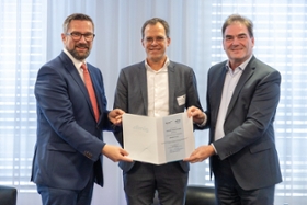 Foto: Übergabe erster Förderbescheid des Bundes im Rahmen des Mobilfunkförderprogramms für den Freistaat Sachsen