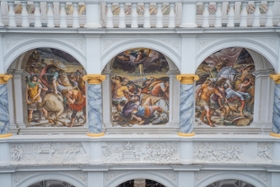 Foto: Altan erstes Obergeschoss mit Motiv Bekehrung des Paulus