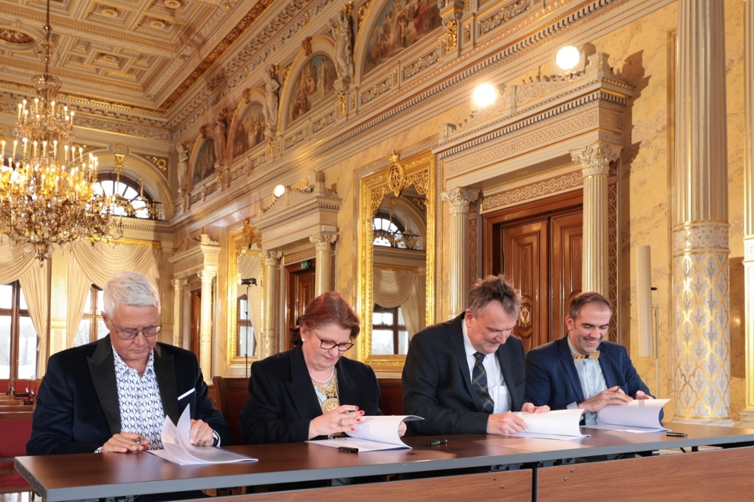 v.l.n.r. Hans-Joachim Kraatz, Regina Vieler, Karl Köll, Dirk Rose