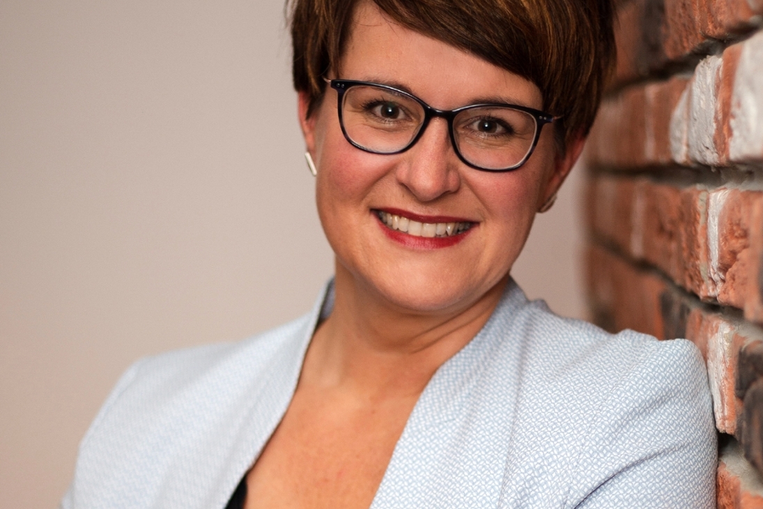 Porträtfoto Susanne Stump