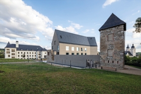 Foto: vom Amtsgericht zum neuen Lehrgebäude der BA Plauen