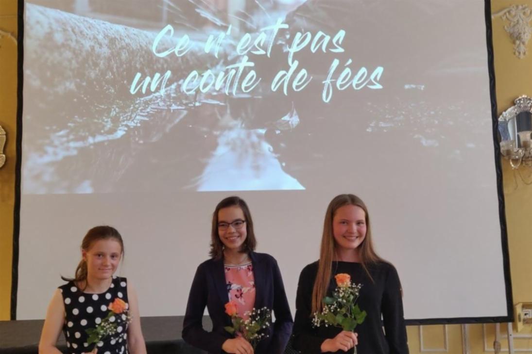 Das Preisträgerteam in der Aula des Romain-Rolland-Gymnasiums Dresden.