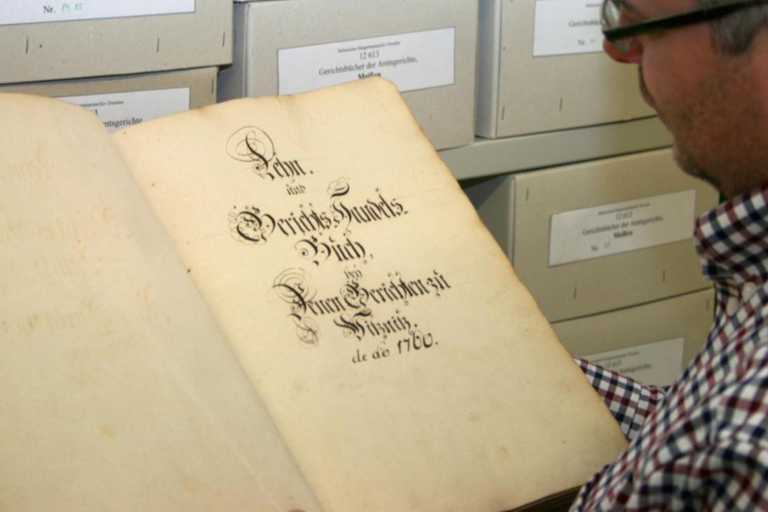 Deckblatt eines Gerichtsbuchs des Ritterguts Witznitz (südlich von Leipzig) aus dem 18. Jahrhundert