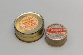 Foto: Einige frühe Aufnahmen aus der Sammlung sind auf Filmen des Dresdner Ernemann-Werkes erhalten.