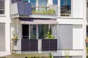 Foto: Balkon-Solaranlage