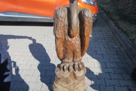 Foto: Holzfigur Geier