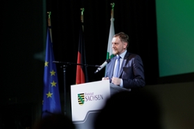Foto: Abendempfang der Sächsischen Staatsregierung. Der Empfang steht unter der Überschritt »Innovationen als Treiber für Wettbewerbsfähigkeit, technologische Souveränität und Krisenresilienz in Europa – Sachsens Beitrag«: Eröffnungsrede Ministerpräsident Michael Kretschmer
