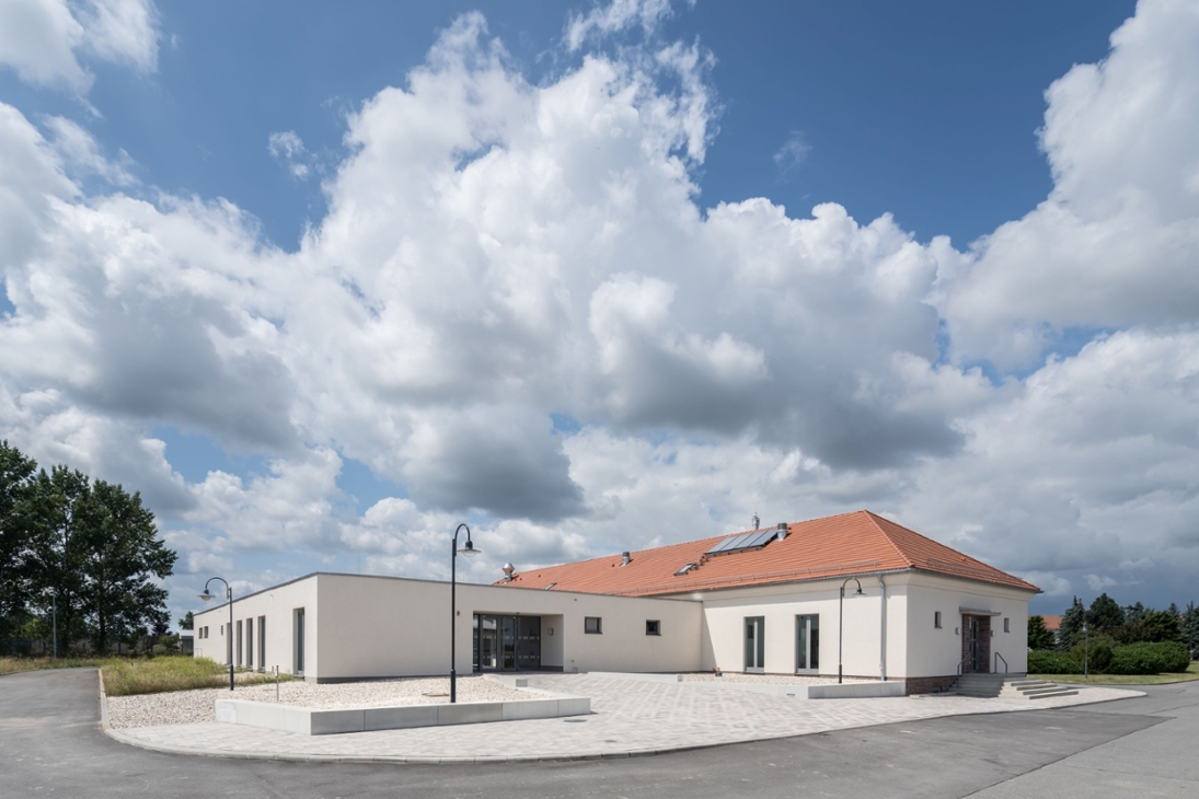 Verpflegungsgebäude Haus 11 auf dem Gelände des Schulungs- und Referenzzentrums (SRZ) Dommitzsch der Hochschule der Sächsischen Polizei (FH)