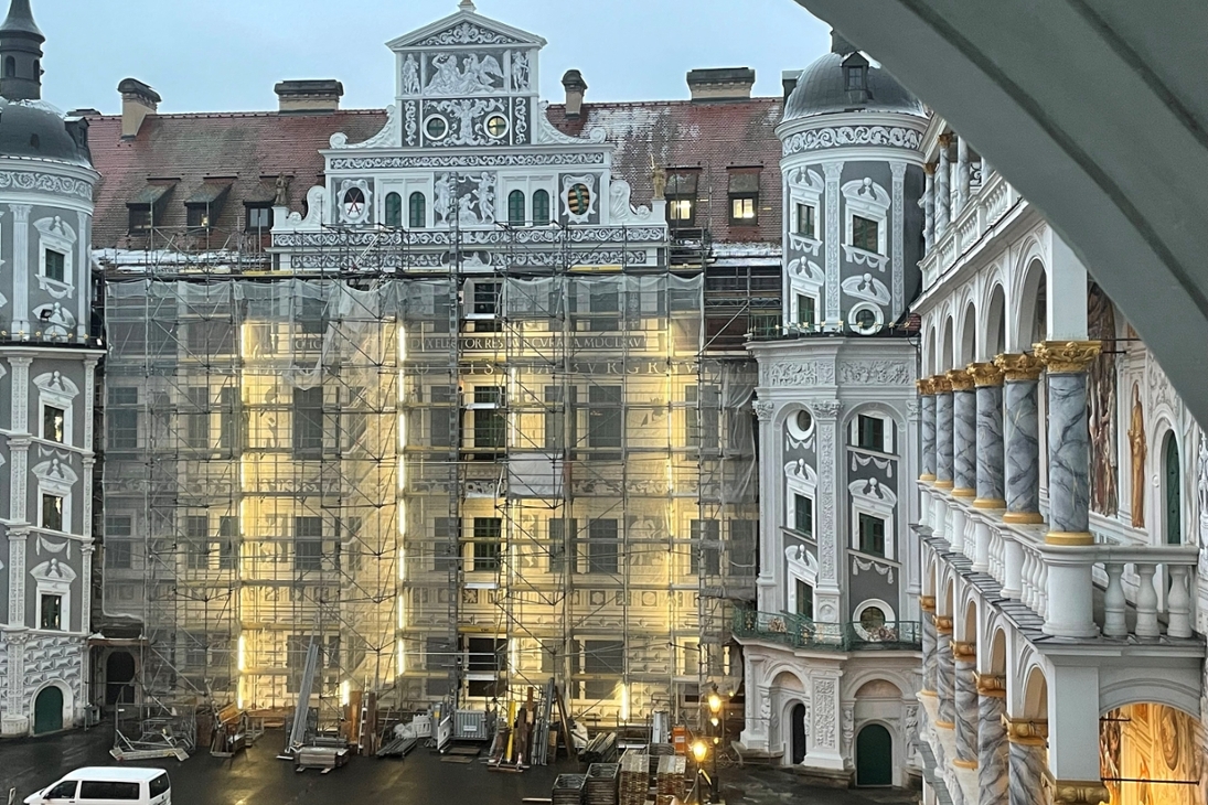 Fassadensanierung im Großen Schlosshof des Dresdner Residenzschlosses