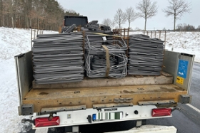 Foto: Pritsche mit Metallteilen