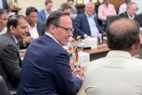 Foto: Sachsens Wirtschaftsminister war im November 2025 für Wirtschaftsgespräche im indischen Bundesstaat Tamil Nadu unterwegs.