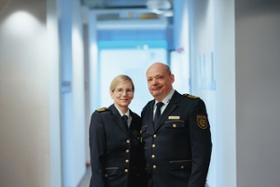 Foto: Positionswechsel: Sonja Penzel (links) übernimmt das Amt von Inspekteur der Polizei Petric Kleine.