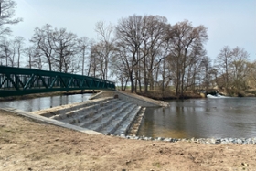 Foto: Großenhain: Bauarbeiten an der Überlaufschwelle Bauda abgeschlossen - Feierliche Einweihung der Fußgängerbrücke 3