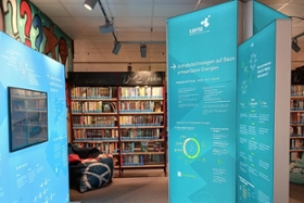 Foto: Wanderausstellung Effiziente Mobilität in der Stadtbibliothek Ebersbach Neugersdorf