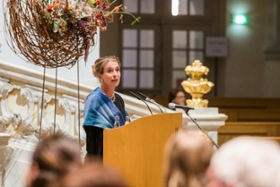 Foto: Begrüßung durch Maria Noth, Geschäftsführerin der Stiftung Frauenkirche