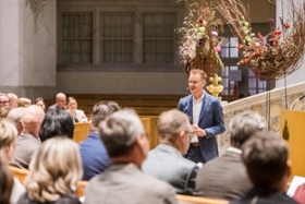 Foto: Sächsischer Bürgerpreis 2026 - die Preisverleihung wird von Lucas Böhme moderiert.
