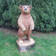 Foto: Gestohlene Holzbär-Figur