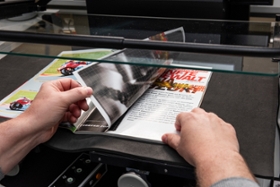 Foto: Die digitalisierten Programme sind anschließend inklusive Volltexterkennung weltweit frei auf sachsen.digital verfügbar.