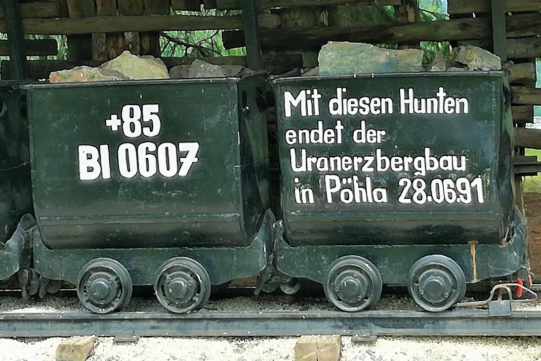 Im Sommer 1991 wurde der Abbau von Uranerz eingestellt. Einzelne Bergarbeiter der Wismut erhielten den Auftrag, die Anlage zum Besucherbergwerk umzufunktionieren. 1992 wurde die Grube in der Regie der Wismut GmbH als touristische Einrichtung wieder eröffnet. Als sich die Kapitalgesellschaft 2006 aus ihrer Trägerfunktion zurückzog, gründeten die Bergleute einen Verein, um das Besucherbergwerk mit den größten Zinnkammern Europas zu erhalten.