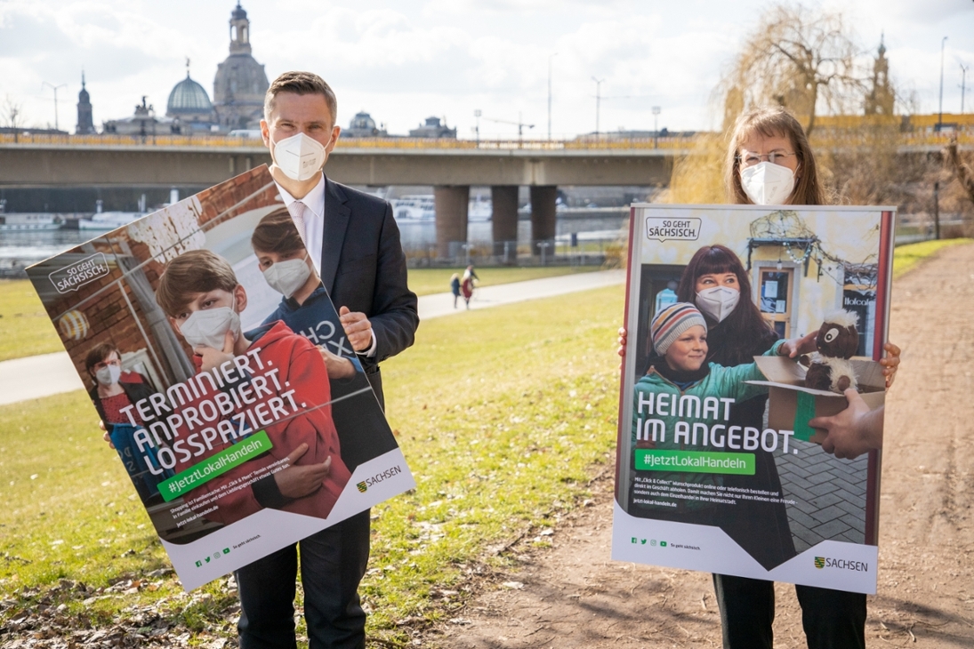 Wirtschaftsminister Martin Dulig startet gemeinsam mit Kathrin Dostlebe, Inhaberin Zaubertraum 24, die Kampagne #JetztLokalhandeln